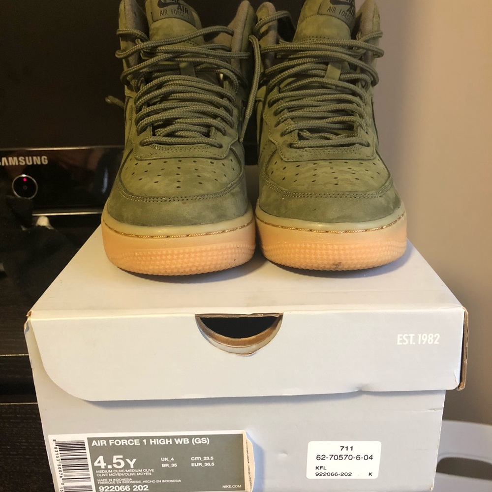 Nike Air Force high  one suede olive